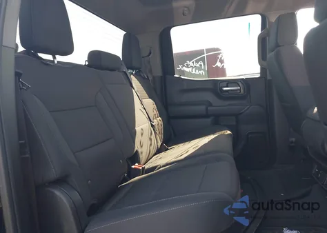 2024 Chevrolet Silverado 1500 2Wd Short Bed Custom z USA, uszkodzony, nr VIN 1GCPABEK3RZ110017